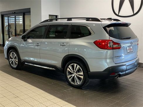 Used 2022 Subaru Ascent Limited w/ Technology Package image 4