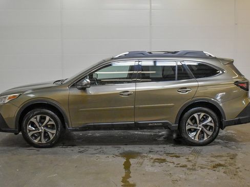 Used 2022 Subaru Outback Touring w/ Popular Package #2 image 4