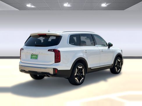 Used 2025 Kia Telluride S image 9