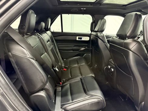 Used 2020 Ford Explorer ST w/ Premium Technology Package image 26