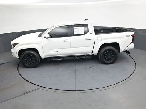 Used 2024 Toyota Tacoma TRD Sport w/ TRD Sport Upgrade Package image 36