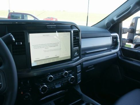 New 2026 Ford F350 Lariat image 26