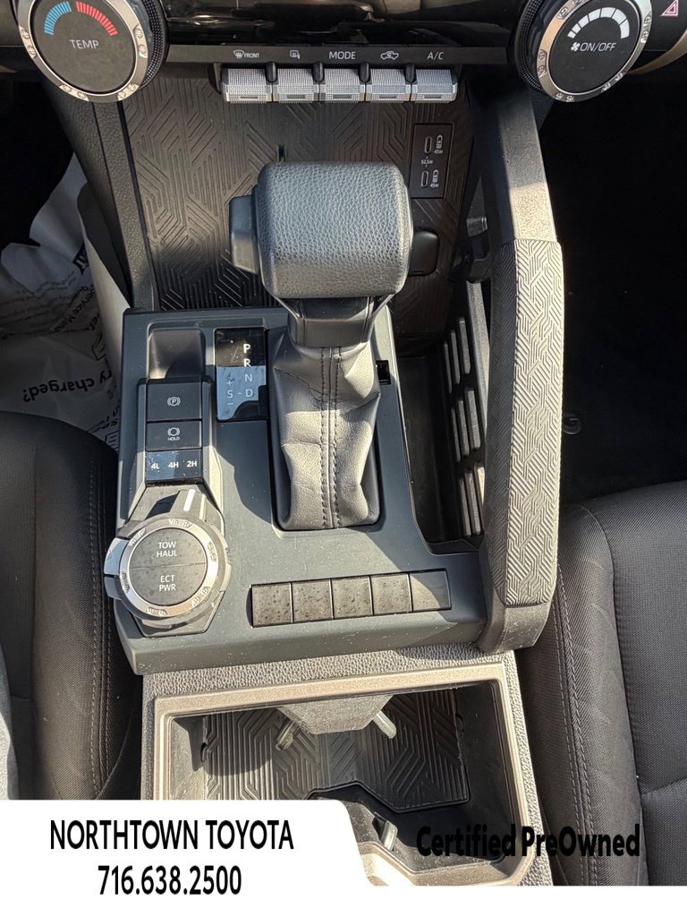 Used 2025 Toyota Tacoma SR5 AWD/4WD image 25