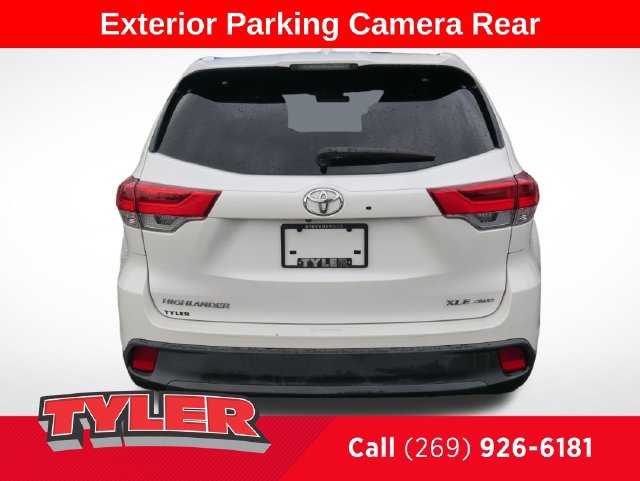 Used 2017 Toyota Highlander XLE AWD/4WD image 7