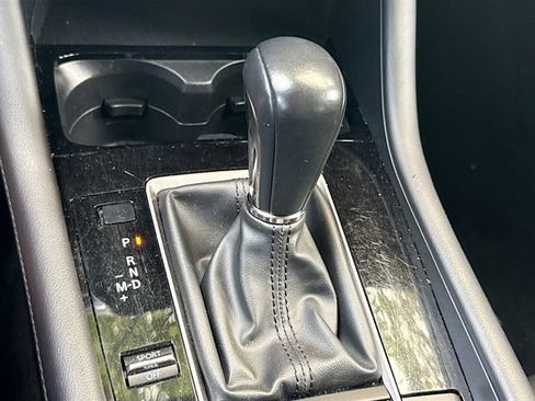Used 2024 MAZDA MAZDA3 s FWD image 23