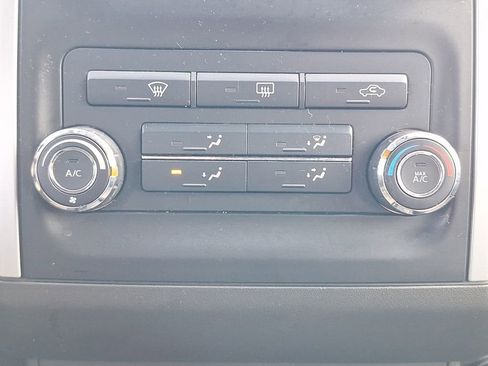 Used 2013 Nissan Xterra S image 14