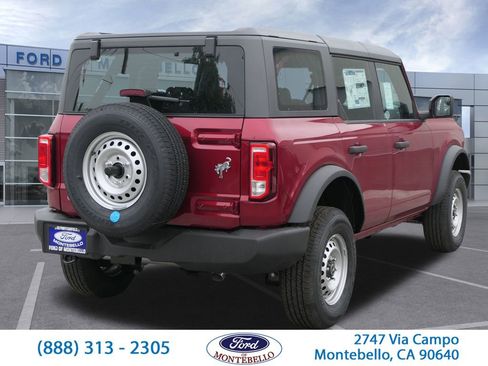 New 2025 Ford Bronco 4-Door image 4