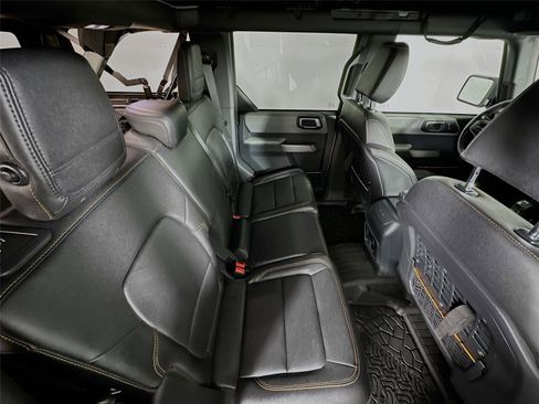 Used 2023 Ford Bronco Badlands image 26