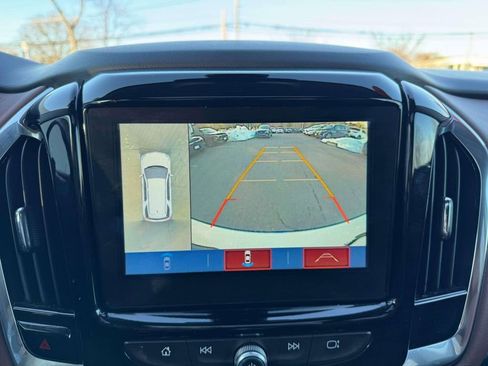 Used 2018 Chevrolet Traverse High Country image 28