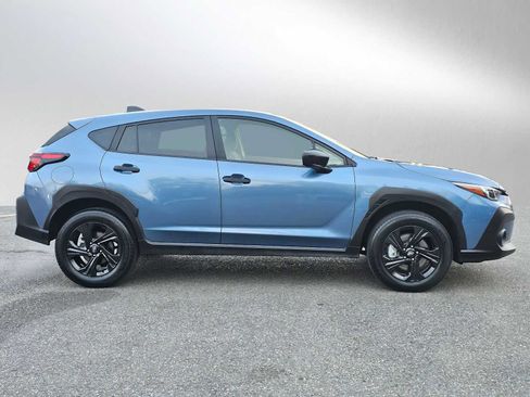 Used 2024 Subaru Crosstrek 2.0i image 2