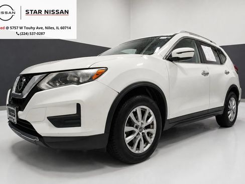Used 2020 Nissan Rogue SV FWD image 1
