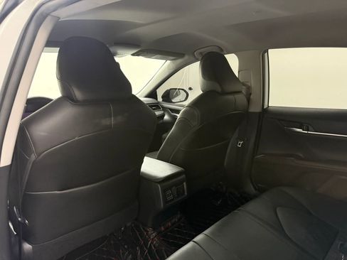 Used 2021 Toyota Camry XSE image 37