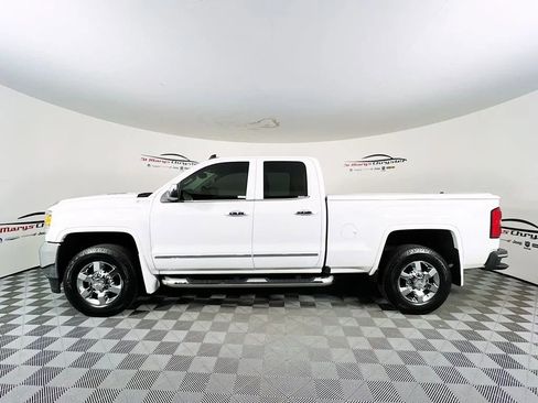 Used 2016 GMC Sierra 2500 SLT w/ Suspension Package, Off-Road image 5