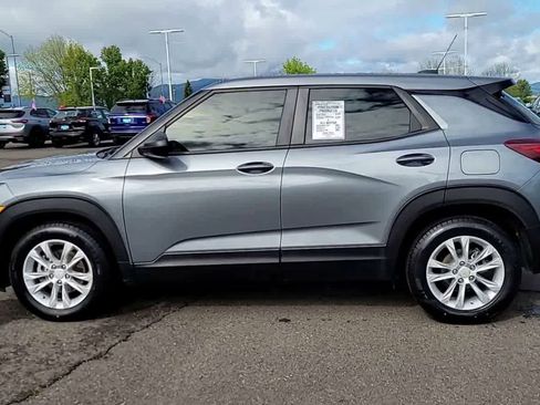 Used 2021 Chevrolet TrailBlazer LS FWD image 5