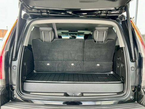 Used 2015 Cadillac Escalade Premium image 7