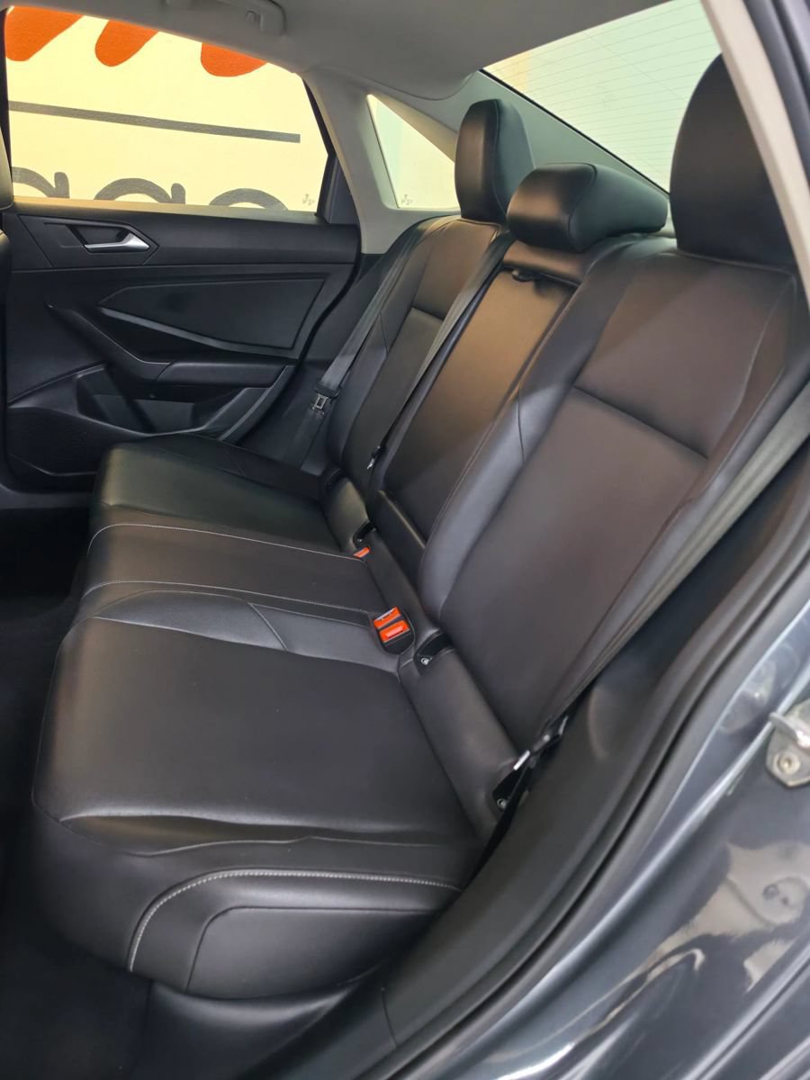 Used 2020 Volkswagen Jetta SE w/ SE Cold Weather Package FWD image 35