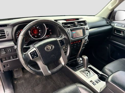 Used 2012 Toyota 4Runner Limited AWD/4WD image 9