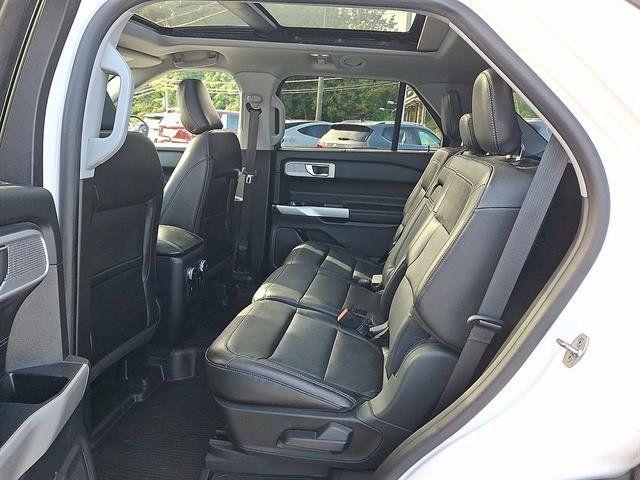 Certified 2021 Ford Explorer Limited w/ Equipment Group 301A AWD/4WD image 20