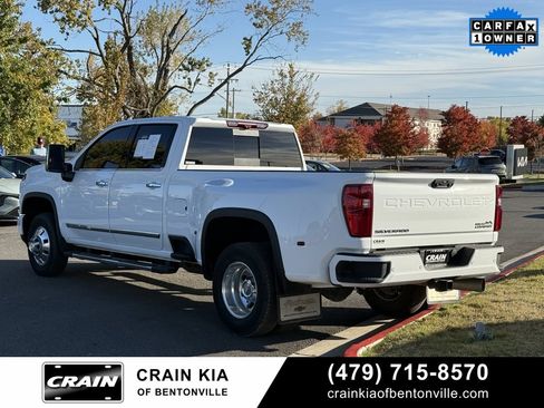 Used 2024 Chevrolet Silverado 3500 High Country w/ Technology Package image 4