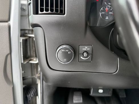 Used 2020 GMC Savana 3500 w/ Driver Convenience Package image 21
