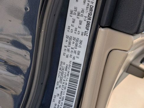 Used 2015 Jeep Grand Cherokee Limited AWD/4WD image 19