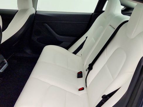 Used 2023 Tesla Model 3 Standard Range image 25