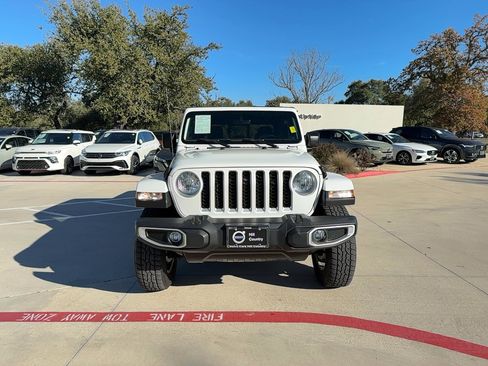 Used 2022 Jeep Gladiator Overland image 8