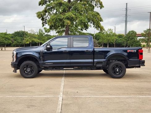 Used 2024 Ford F250 XL w/ STX Appearance Package AWD/4WD image 4