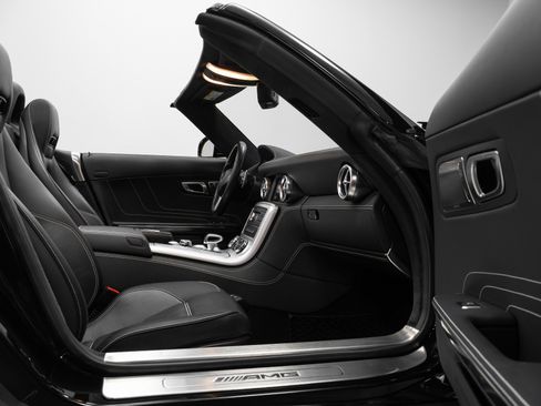 Used 2012 Mercedes-Benz SLS AMG Roadster image 75