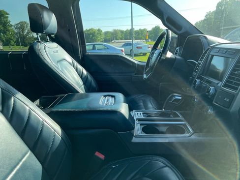 Used 2018 Ford F150 Limited w/ Trailer Tow Package image 9