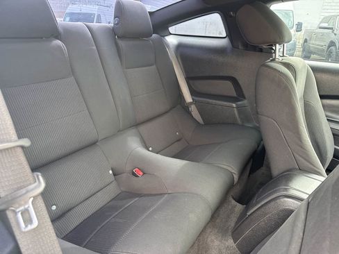 Used 2012 Ford Mustang Coupe RWD image 11