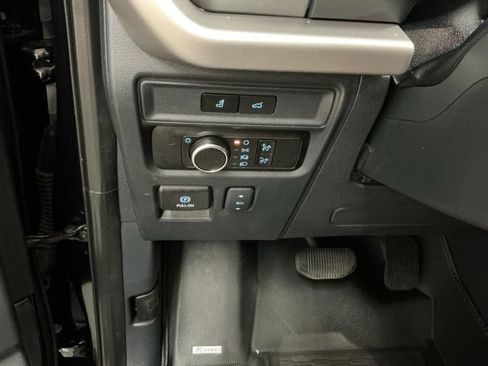 Used 2023 Ford Expedition Max XLT AWD/4WD image 22