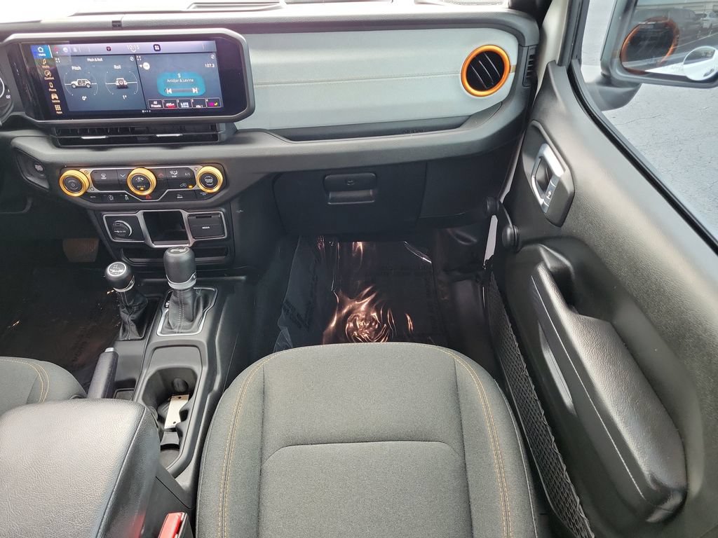 Used 2024 Jeep Wrangler Unlimited Sport AWD/4WD image 15