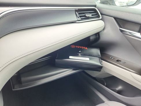 Used 2022 Toyota Camry LE image 42