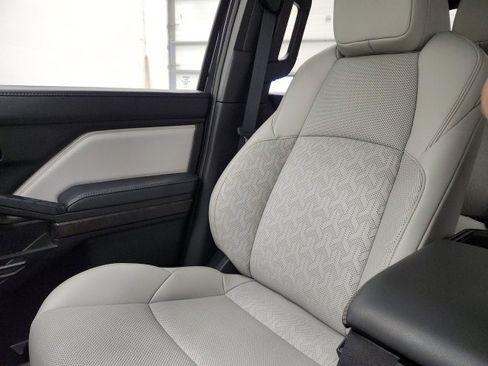 Certified 2025 Toyota Tacoma Limited image 85