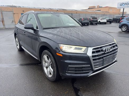 Used 2018 Audi Q5 2.0T Premium Plus w/ Premium Plus Package image 1
