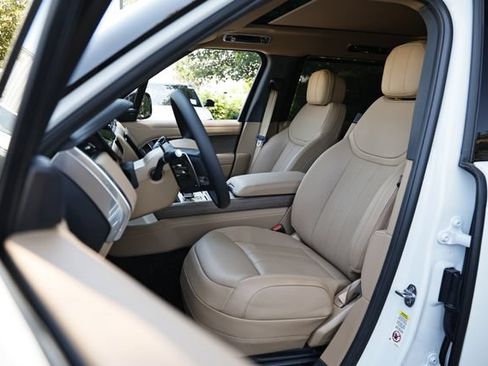 New 2026 Land Rover Range Rover Long Wheelbase SE AWD/4WD image 28