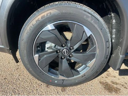 New 2026 Nissan Rogue SV w/ SV Premium Package image 11