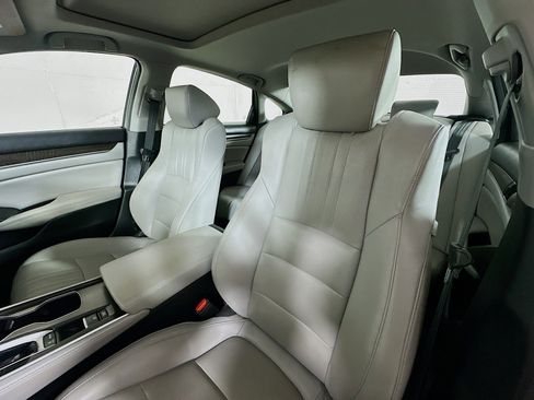 Used 2018 Honda Accord Touring image 20