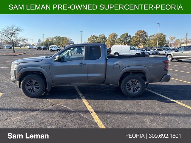 Used 2025 Nissan Frontier SV AWD/4WD image 6