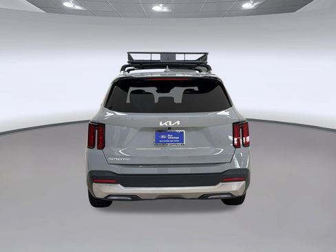 Used 2025 Kia Sorento S w/ Panoramic Sunroof Package FWD image 10