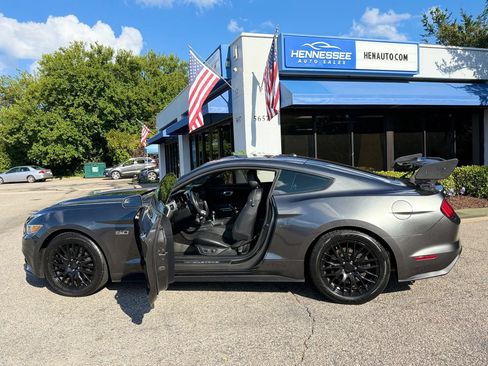 Used 2015 Ford Mustang GT Premium RWD image 25