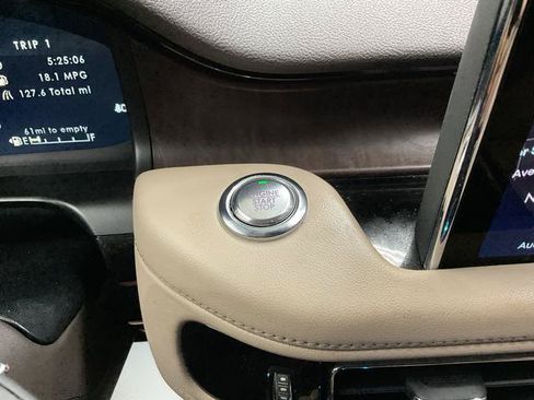 Used 2023 Lincoln Aviator Reserve w/ Equipment Group 201A AWD/4WD image 22