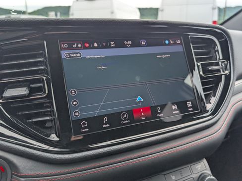 Used 2025 Dodge Durango GT AWD/4WD image 18