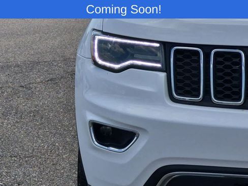 Used 2020 Jeep Grand Cherokee Limited w/ Premium Lighting Group AWD/4WD image 10