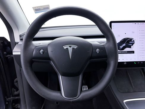 Used 2023 Tesla Model Y Performance image 27