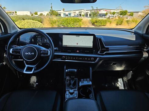 Used 2025 Kia Sportage EX w/ Premium Package AWD/4WD image 22