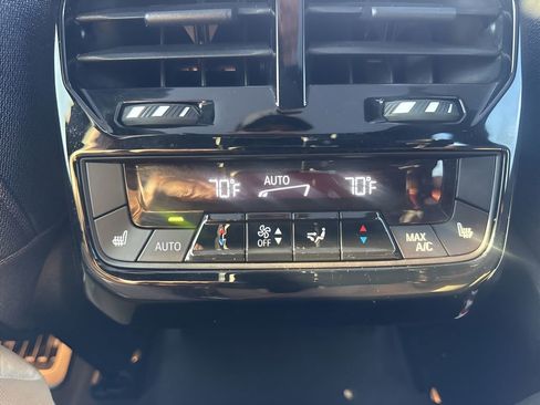 Used 2022 BMW iX xDrive50 w/ Premium Package image 13