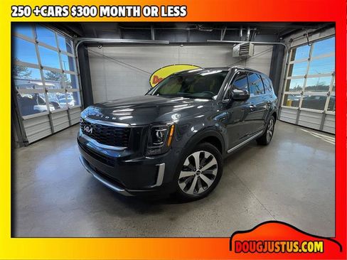 Used 2022 Kia Telluride S image 1