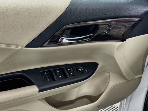 Used 2016 Honda Accord EX-L image 17